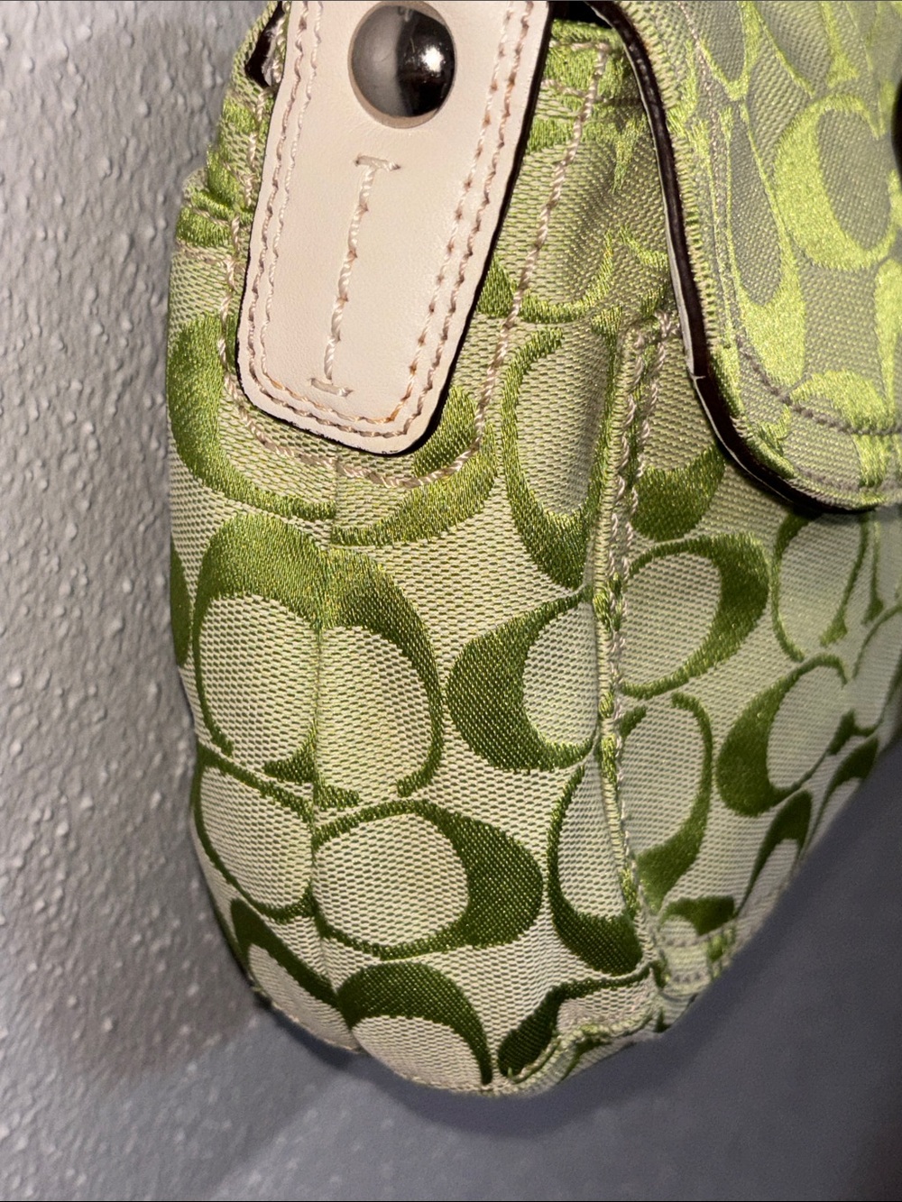 vintage Y2K-era Coach Soho Signature Flap Bag (specifically style F15668) - Picture 6 of 16